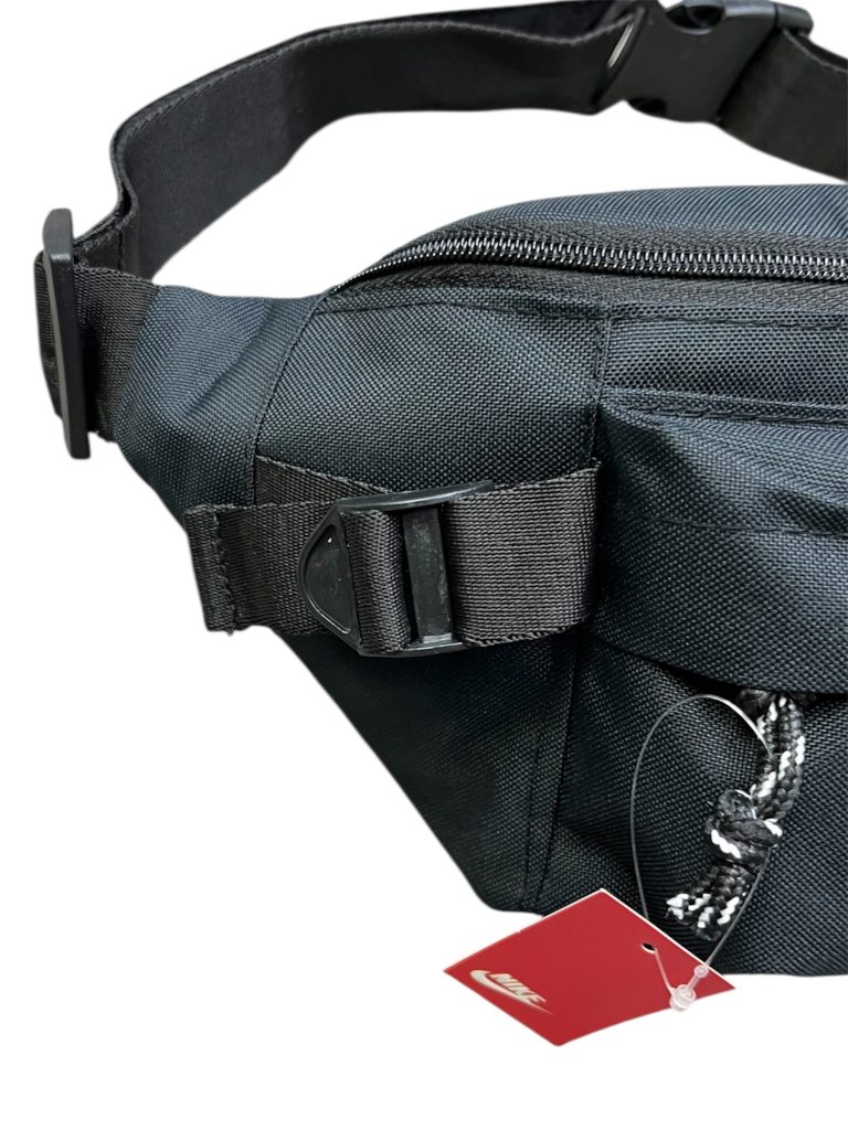 کیف بادی بگ نایک جیب جلو